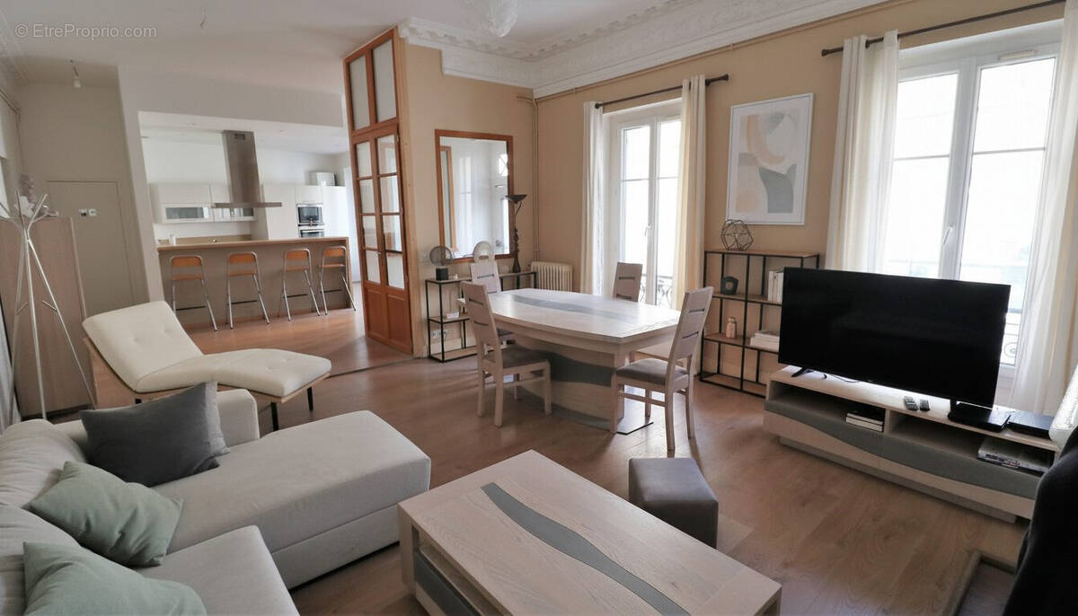 Appartement à BORDEAUX