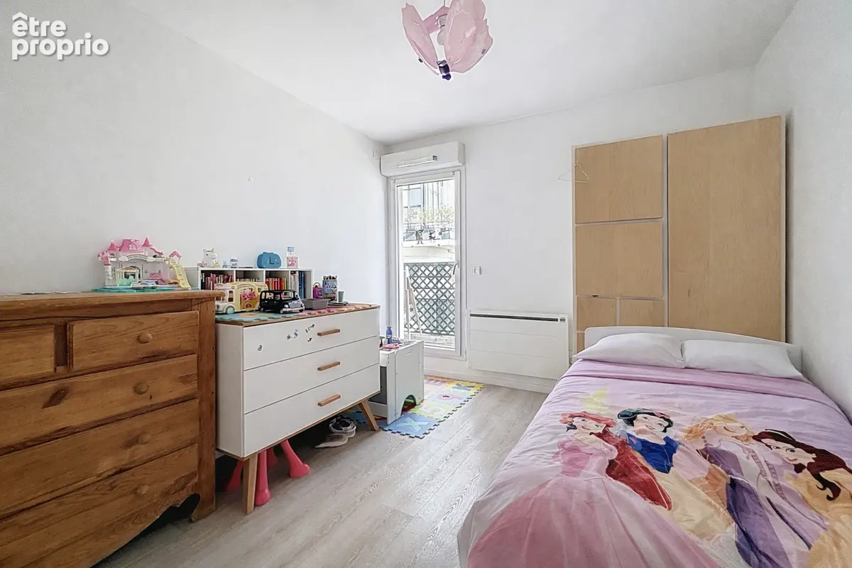 Appartement Suresnes 3 pièce(s) 67 m2 - photo 8
