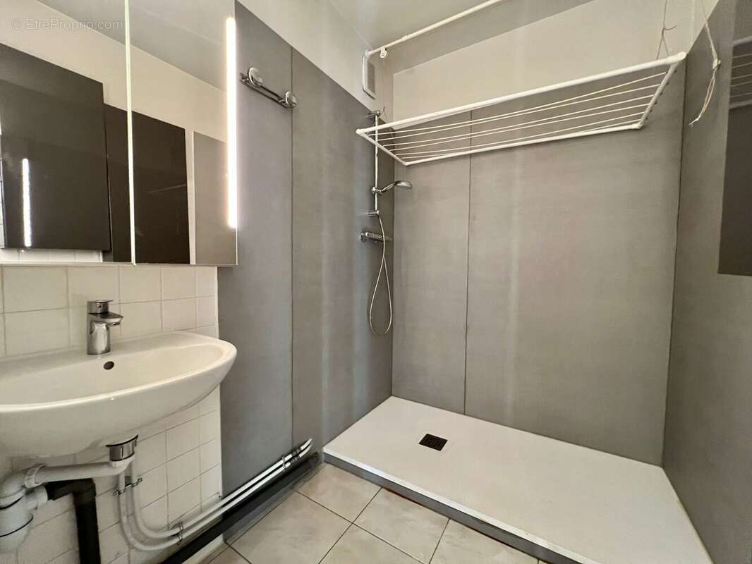 Appartement 64 m² à Mende  - photo 6