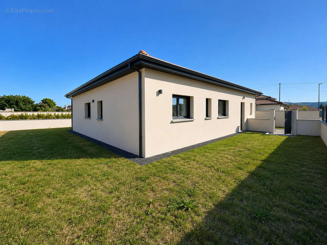 Maison 114 m² à Le Peage-De-Roussillon  - photo 14