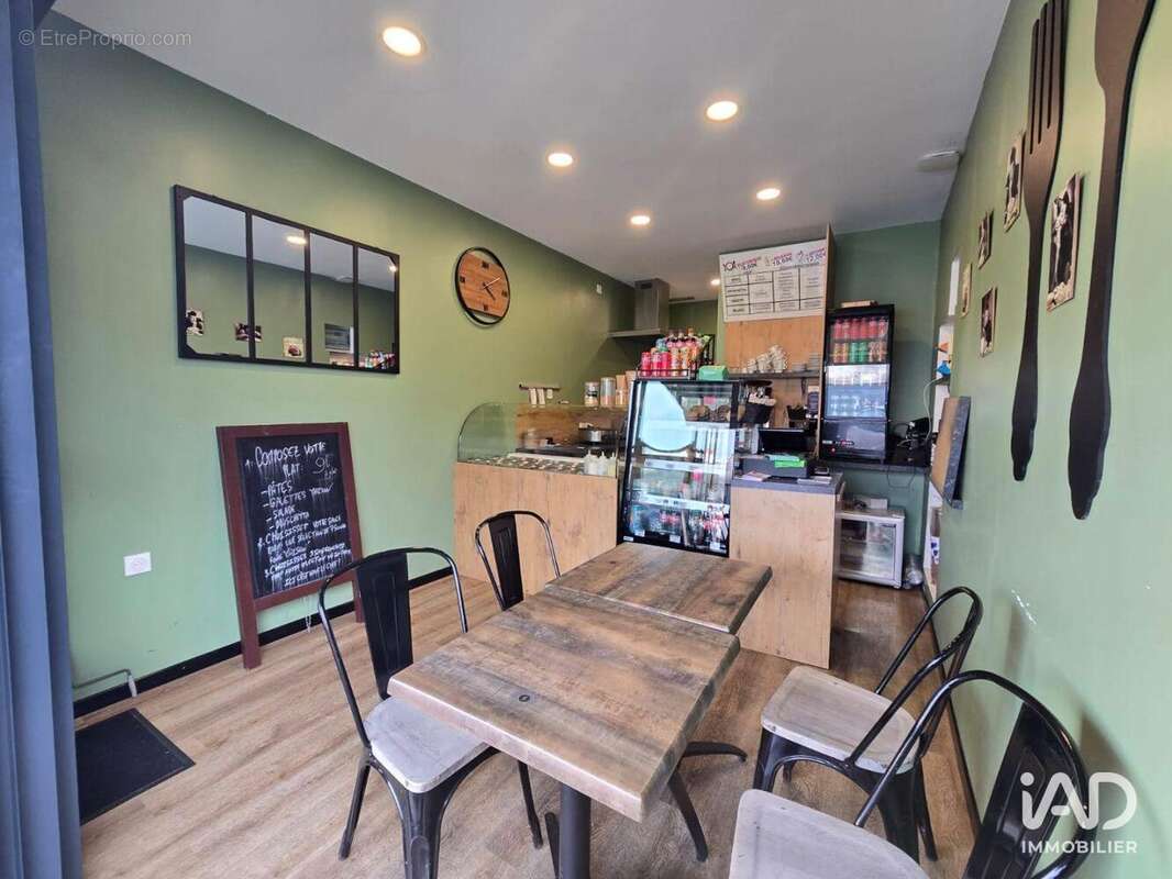 Photo 4 - Commerce à ROCHEFORT