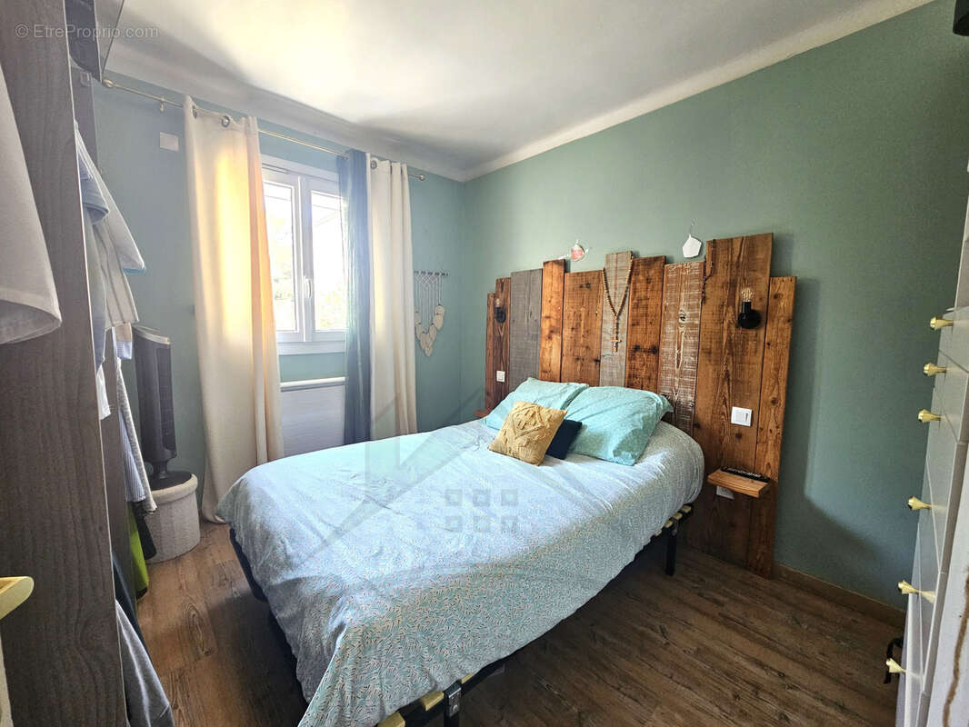 Un lieu atypique aux charmes incontestables ! 3 chambres   Garage   Cave   Jardin privatif - photo 11