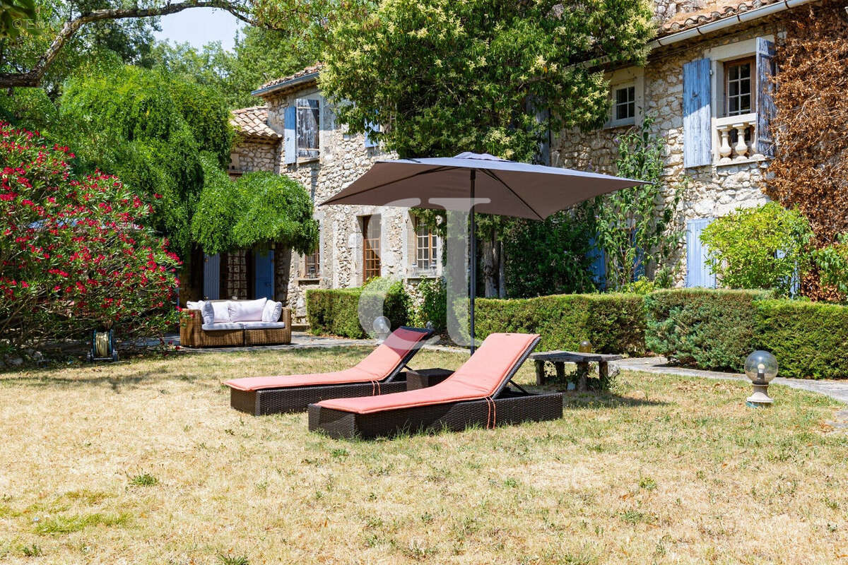 Maison à MONTELIMAR