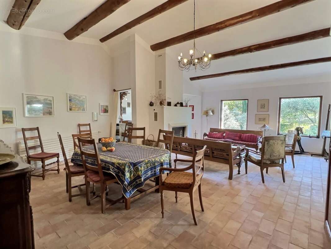 Maison à ROUSSILLON