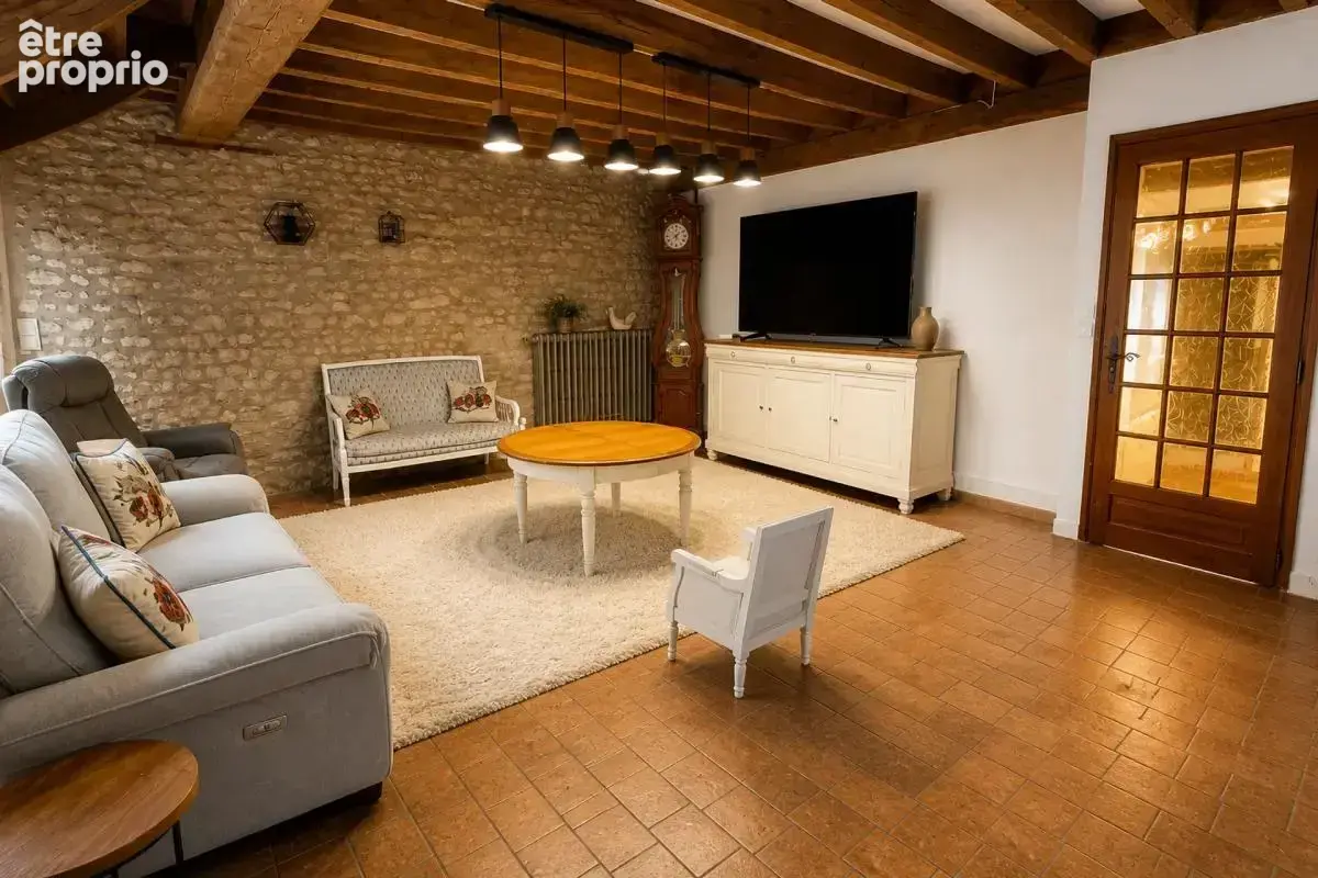 Maison de 7 pièces de 175 m² à Vennecy - photo 3