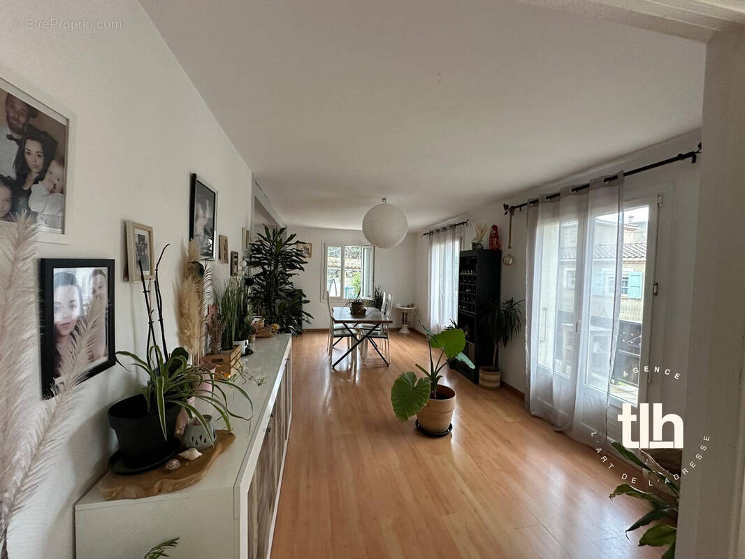 Appartement à PEYRIAC-DE-MER