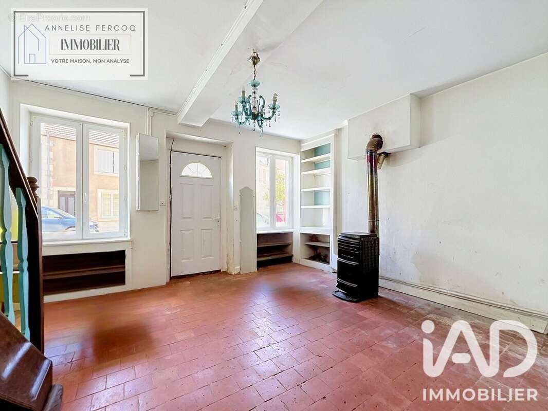 Maison 71 m² à Saint-Aubin-Les-Forges  - photo 2