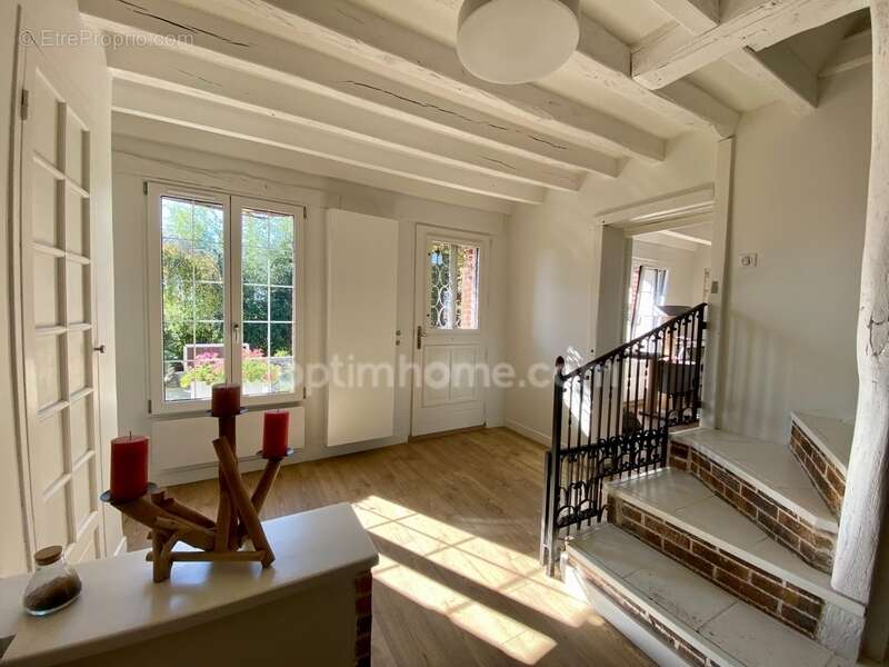 Maison à SAINT-JUST-EN-BRIE