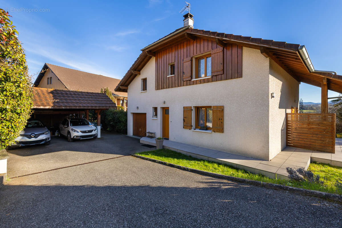 Maison à POISY