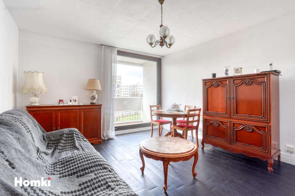 Appartement à SAINT-CYR-L'ECOLE