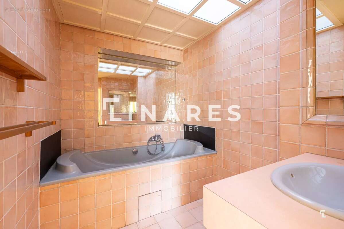 Appartement à MARSEILLE-9E