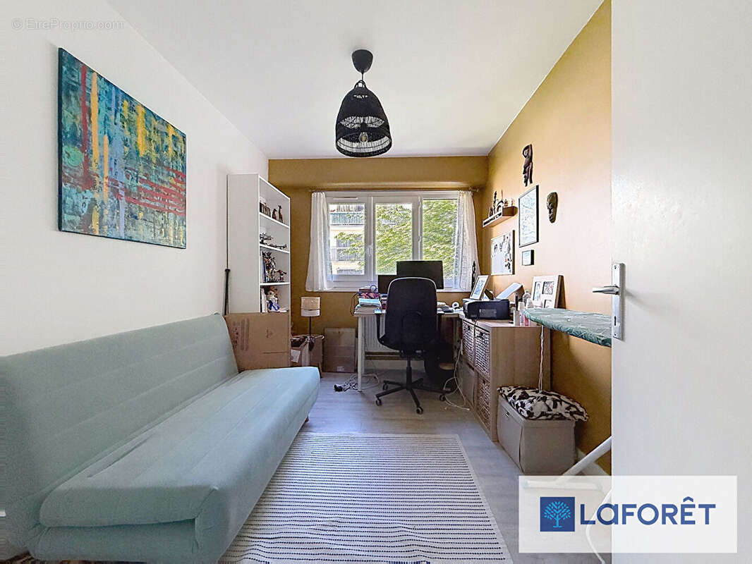 Appartement à LE PLESSIS-TREVISE