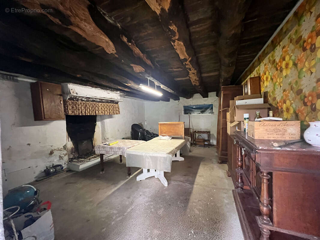 Maison à LA CHAPELLE-BOUEXIC