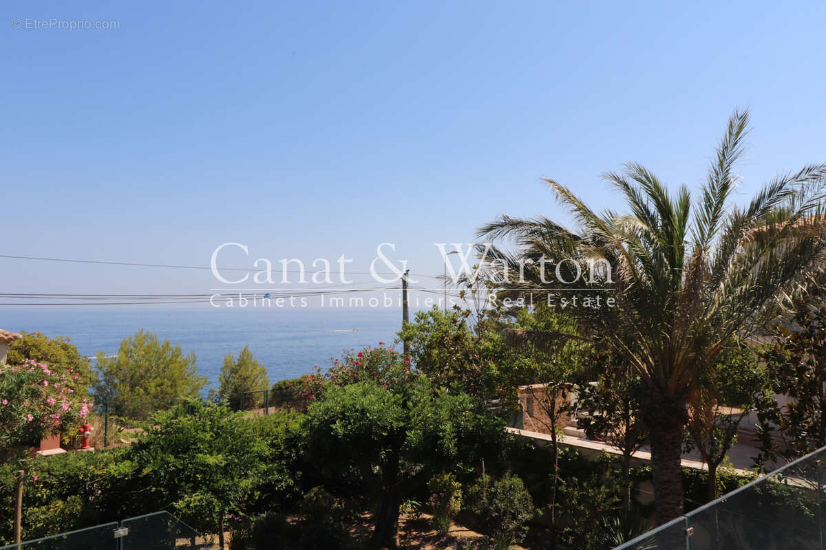 Quartier recherché de cavalaire: villa neuve  avec vue mer - photo 2