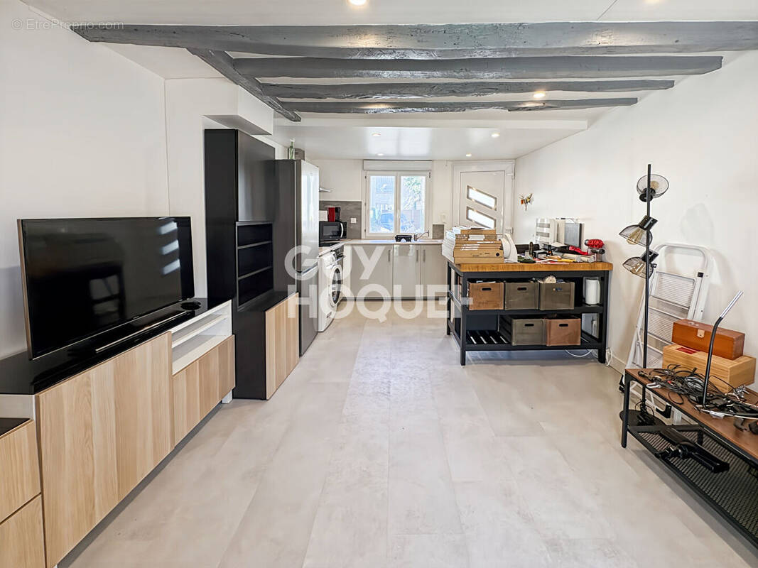 Maison 32 m² à Bethisy-Saint-Pierre  - photo 1