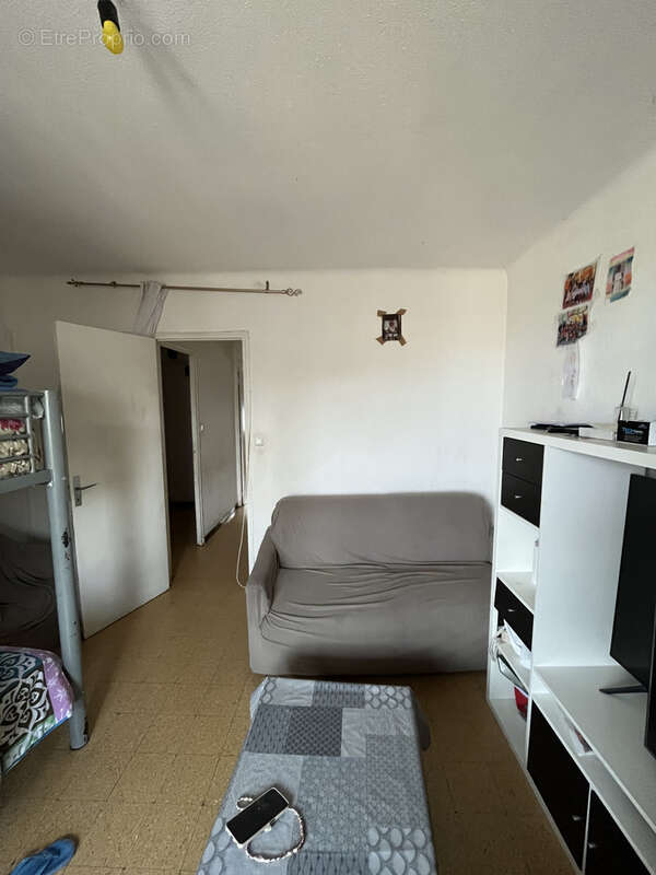 Appartement à MARSEILLE-3E