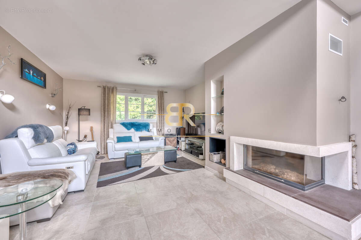 Maison à SUCY-EN-BRIE