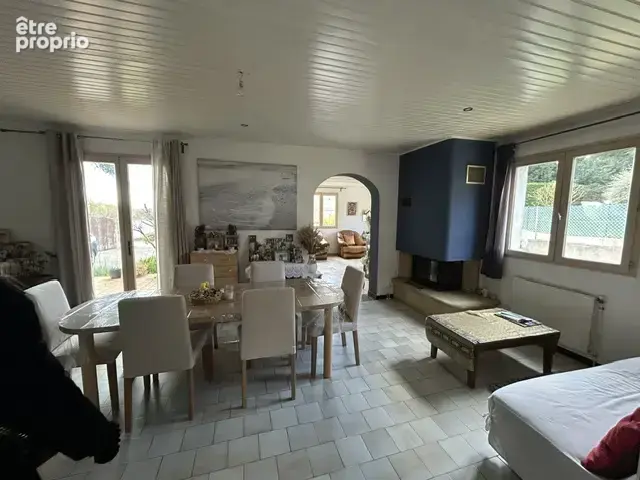 Maison à vendre à ANNONAY avec 4 chambres et terrain attenant. - photo 9