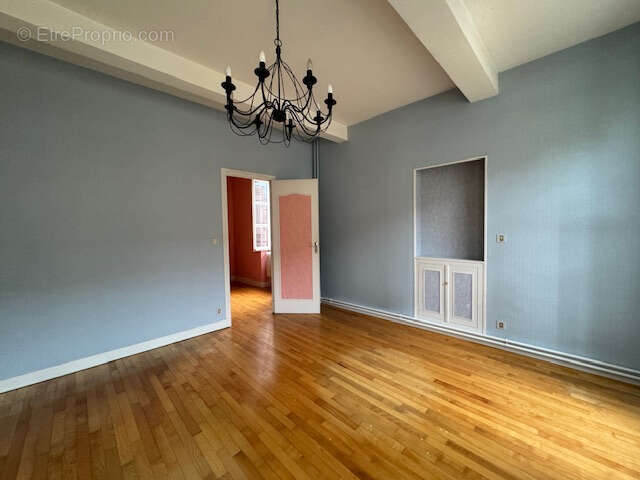 Appartement à CHARLIEU