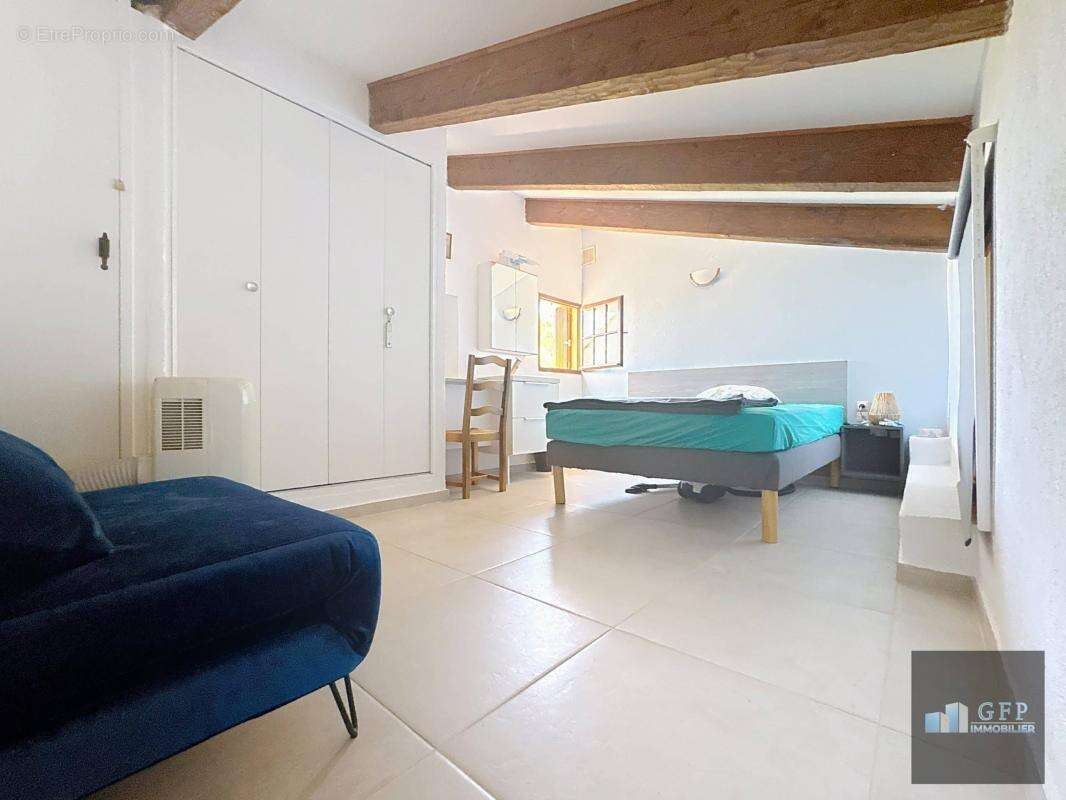 Maison à BORMES-LES-MIMOSAS