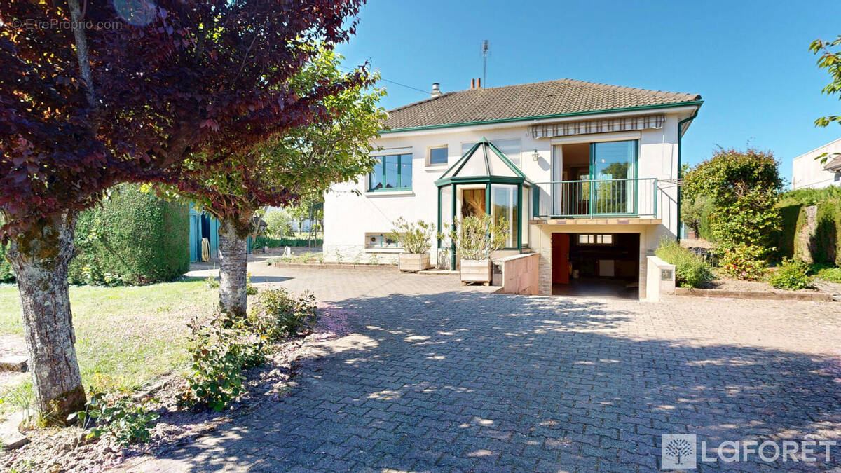 Maison à BRESSOLLES