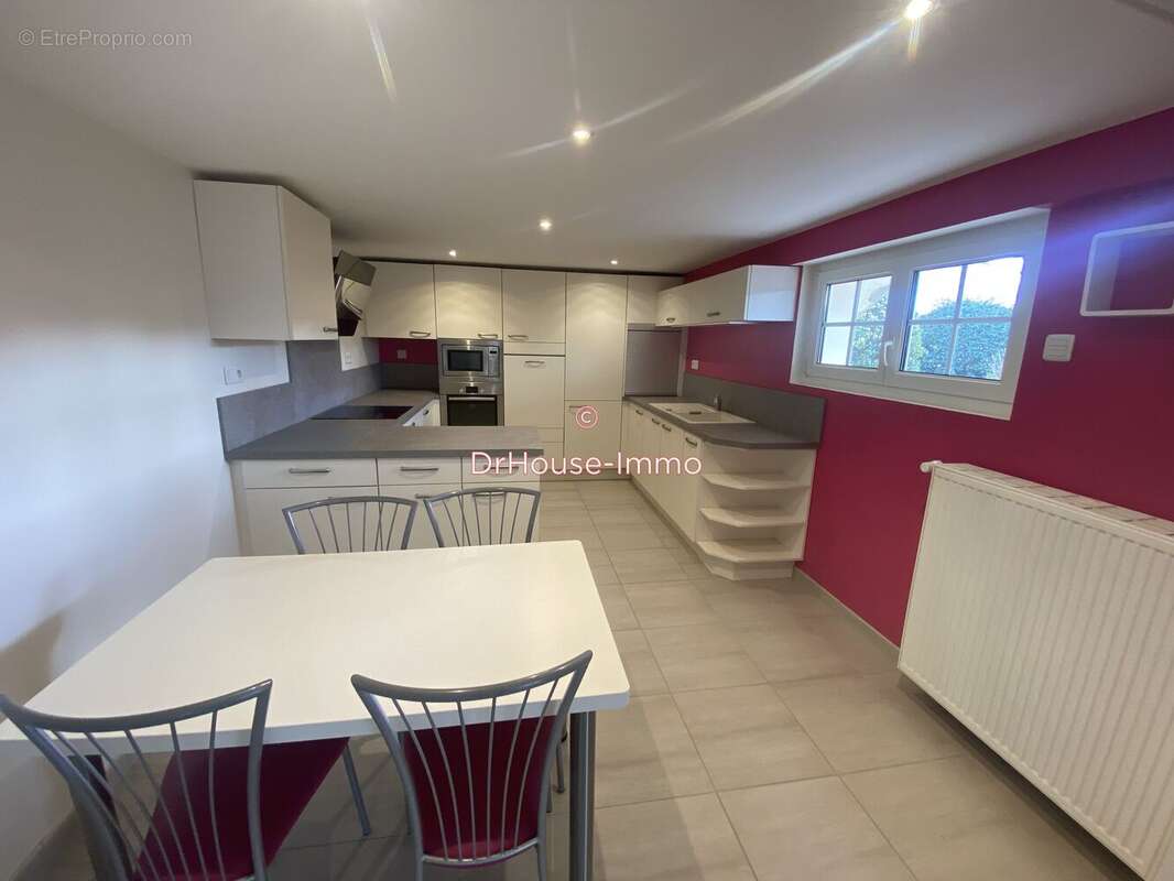 Maison à MIGNALOUX-BEAUVOIR