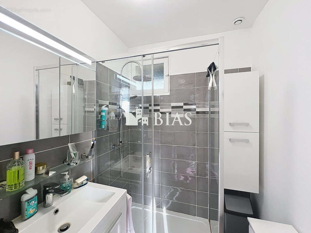 Maison 75 m² à Menneval  - photo 9