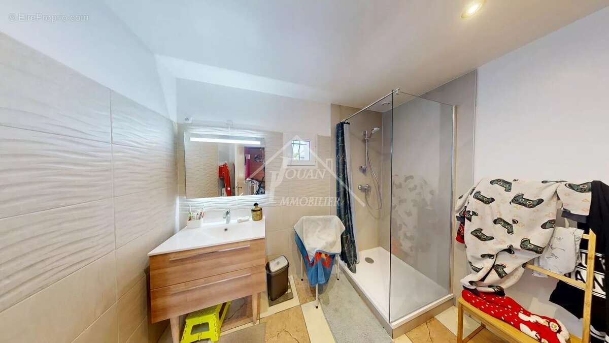 Maison à BELLERIVE-SUR-ALLIER