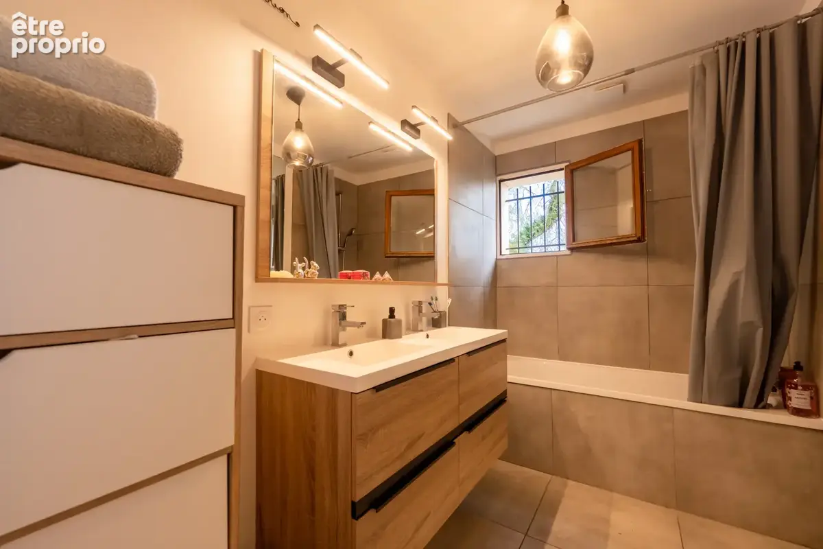 Maison dans un environnement calme et verdoyant - photo 20