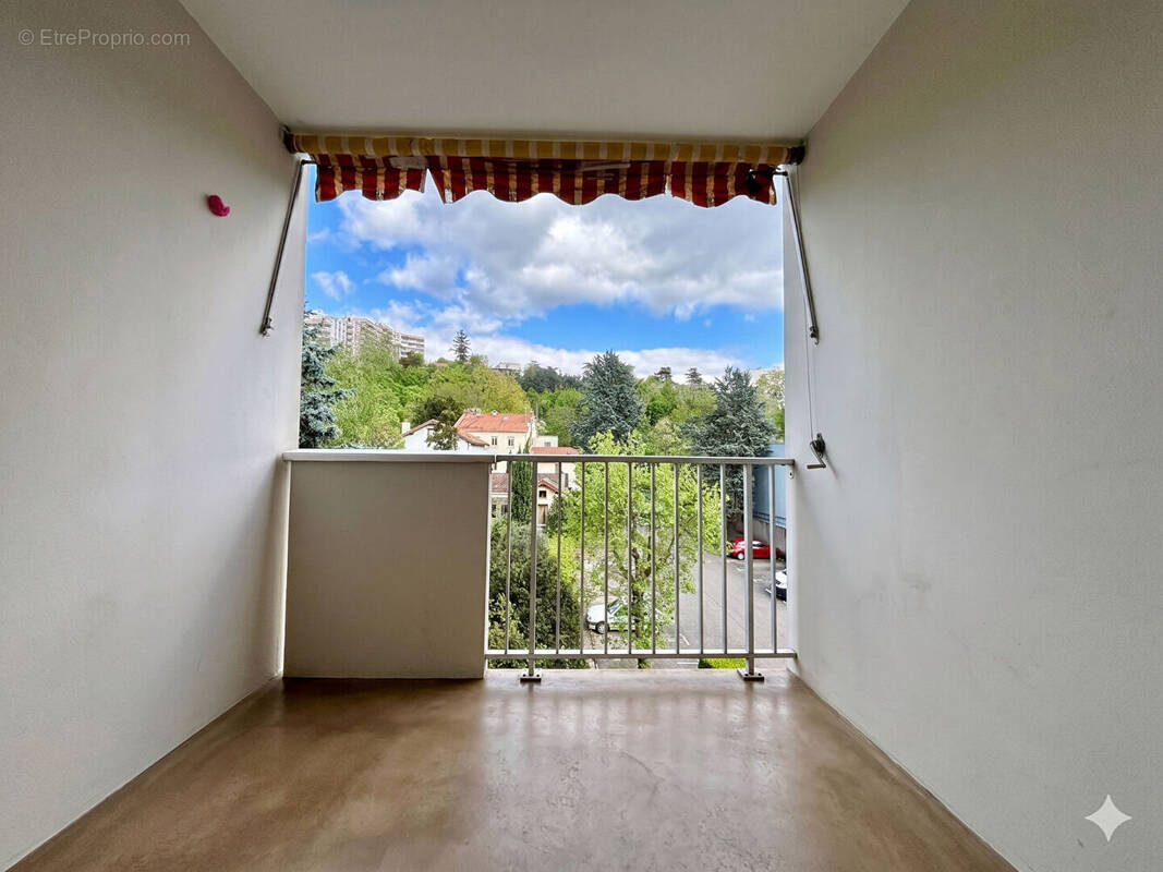 Appartement à TASSIN-LA-DEMI-LUNE