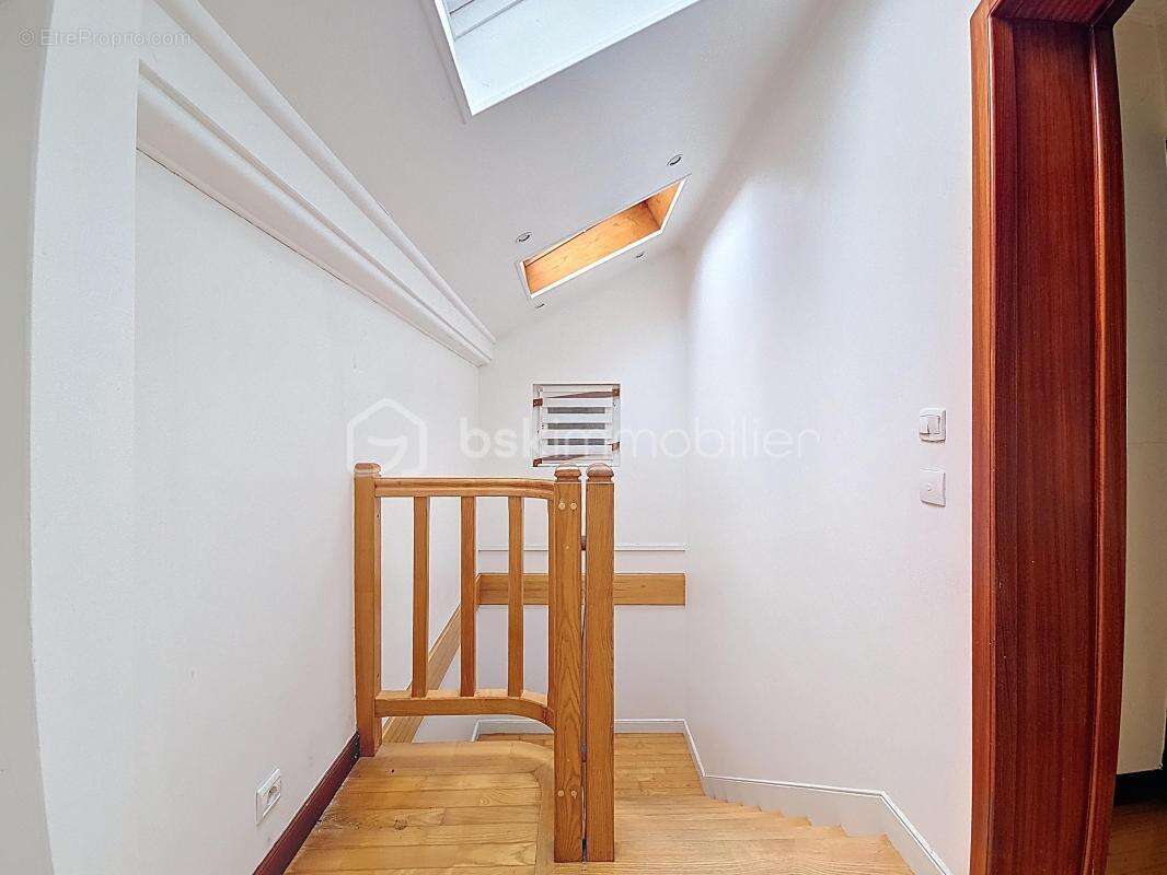 Maison à NEUILLY-SUR-MARNE