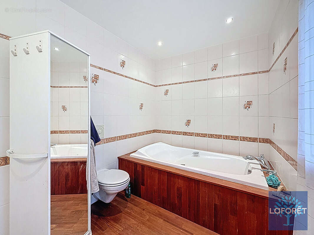 Maison à SOISY-SUR-SEINE