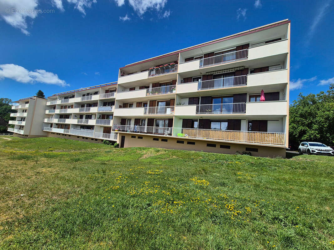 Pringy_Appartement 5 pièces 108 m² avec balcon cave et parking - photo 5