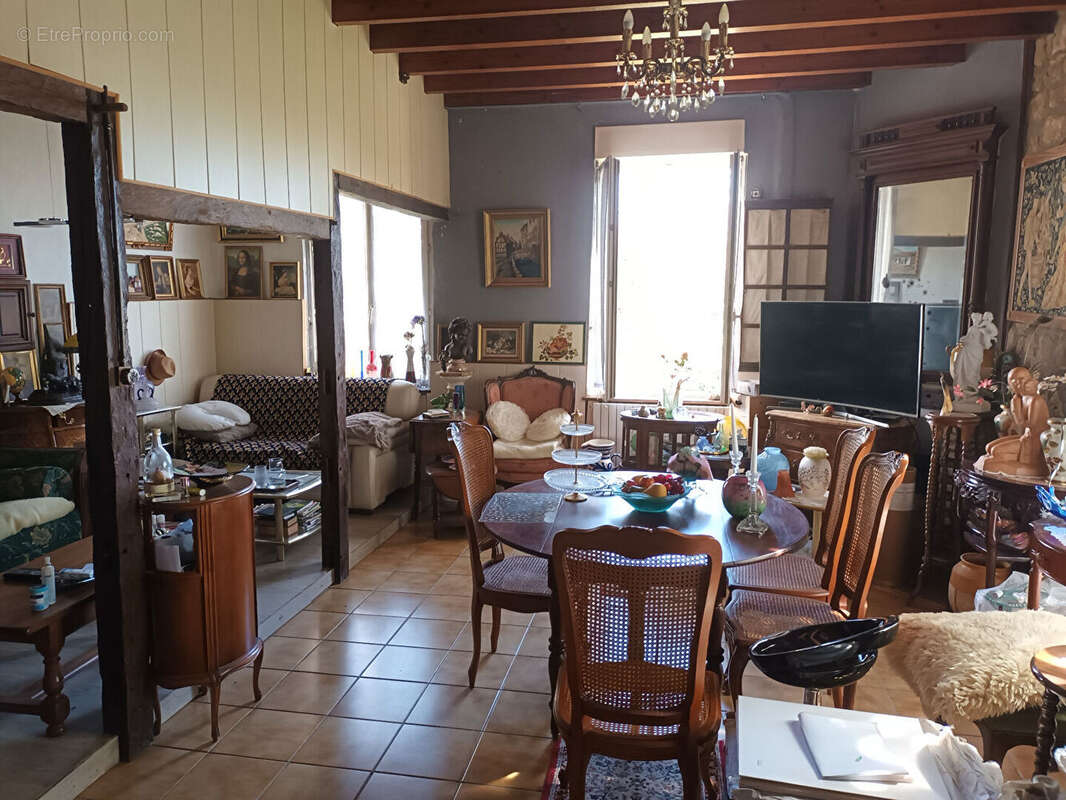 Maison à HAUTESVIGNES