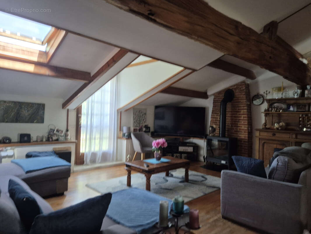 Maison à BIRAS