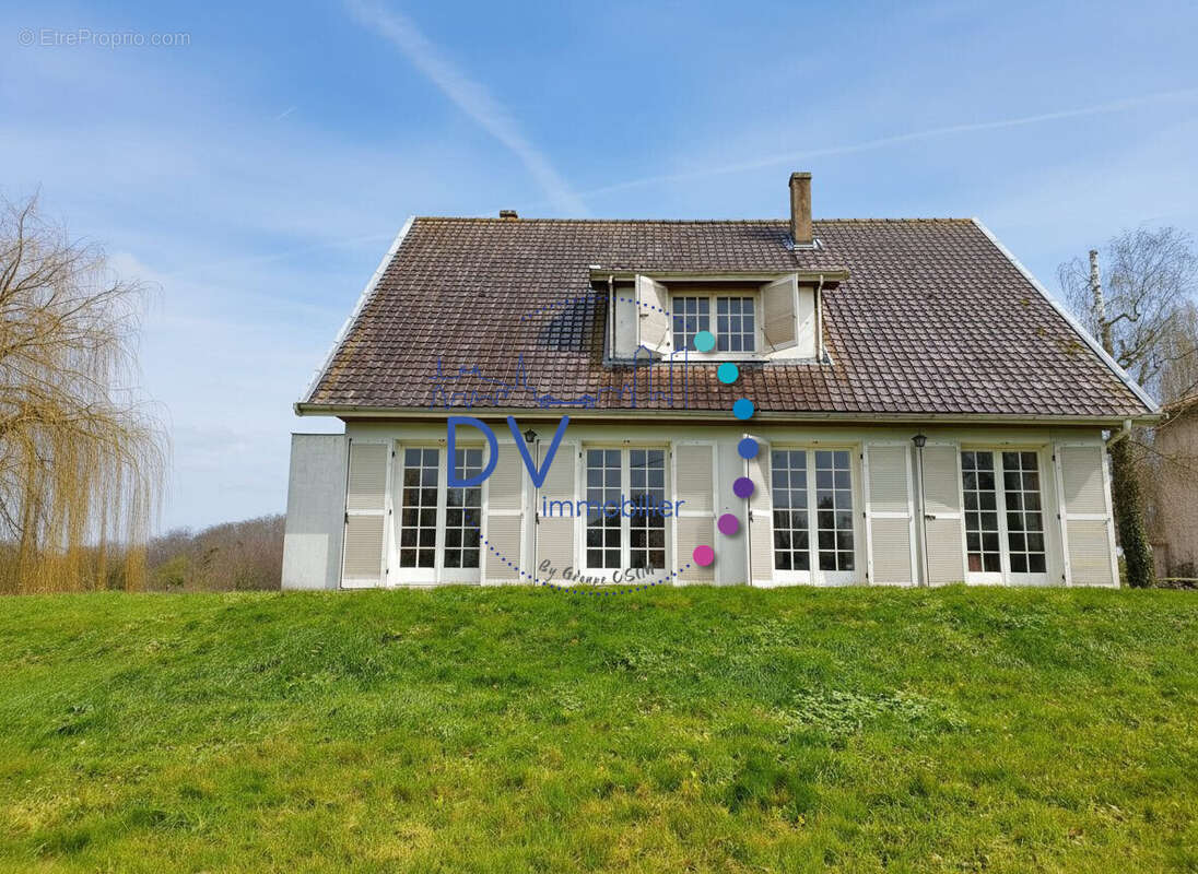 Maison à MONTCEAUX
