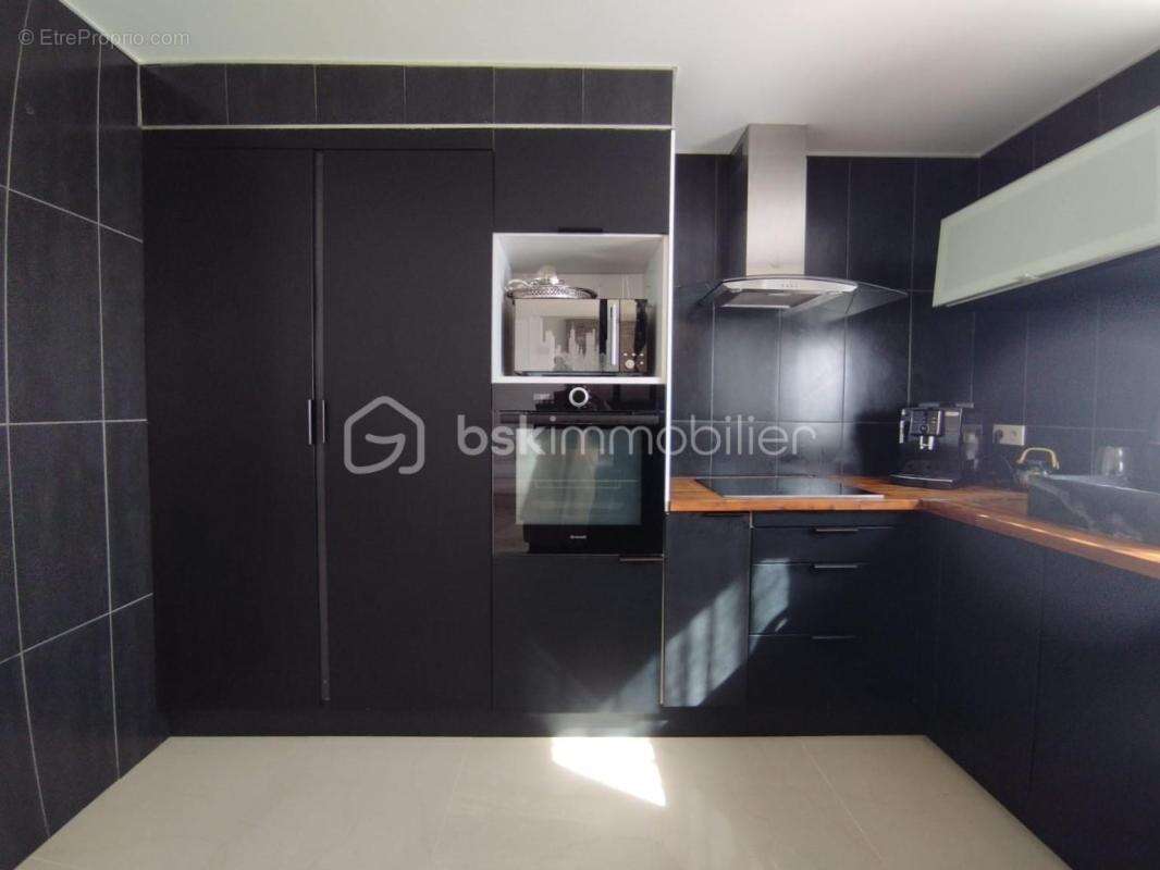 Appartement à PONTAULT-COMBAULT
