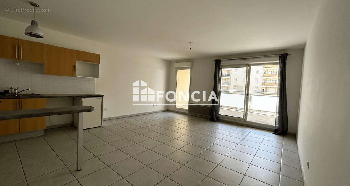 Appartement à MARSEILLE-8E