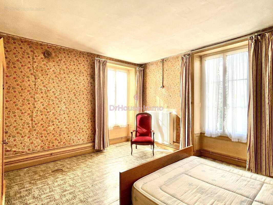 Appartement 310 m² à Monthureux-Sur-Saone  - photo 16