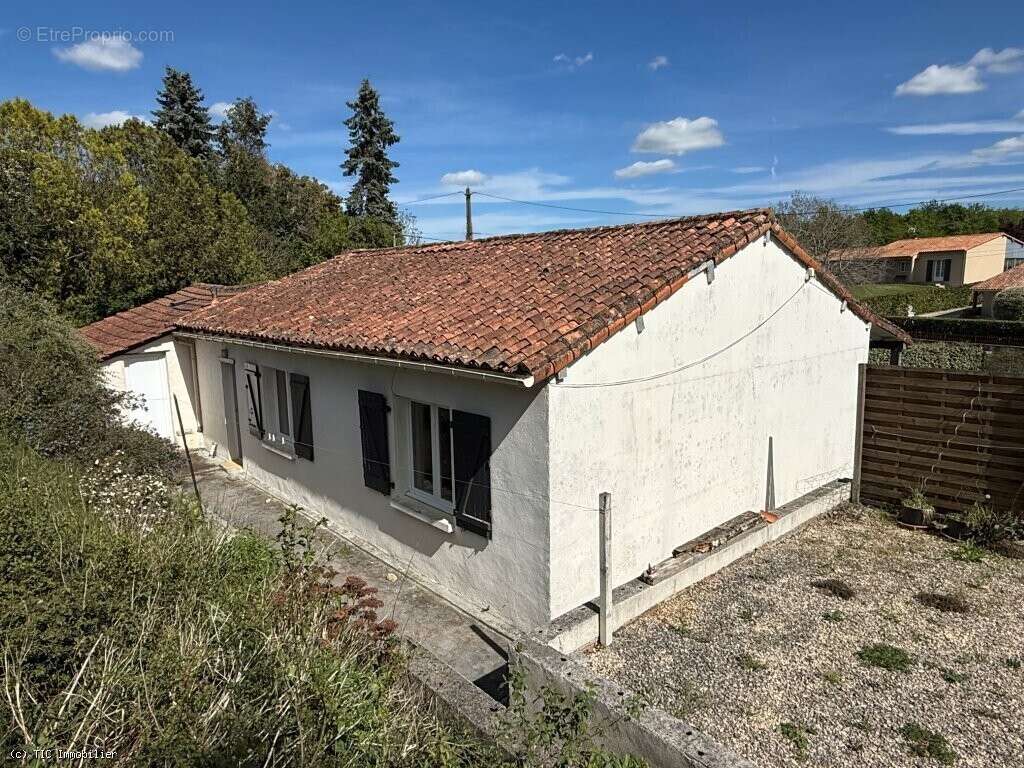 Maison à CIVRAY