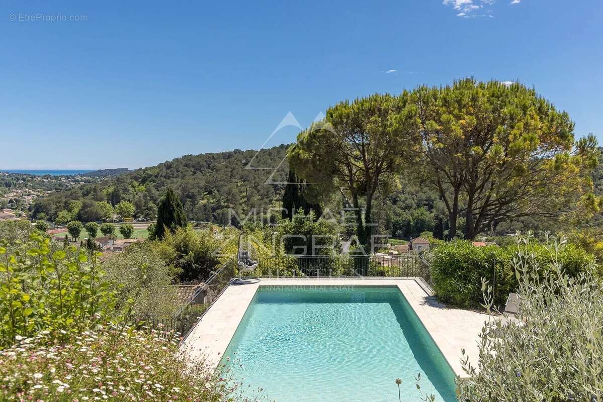 Maison à LA COLLE-SUR-LOUP