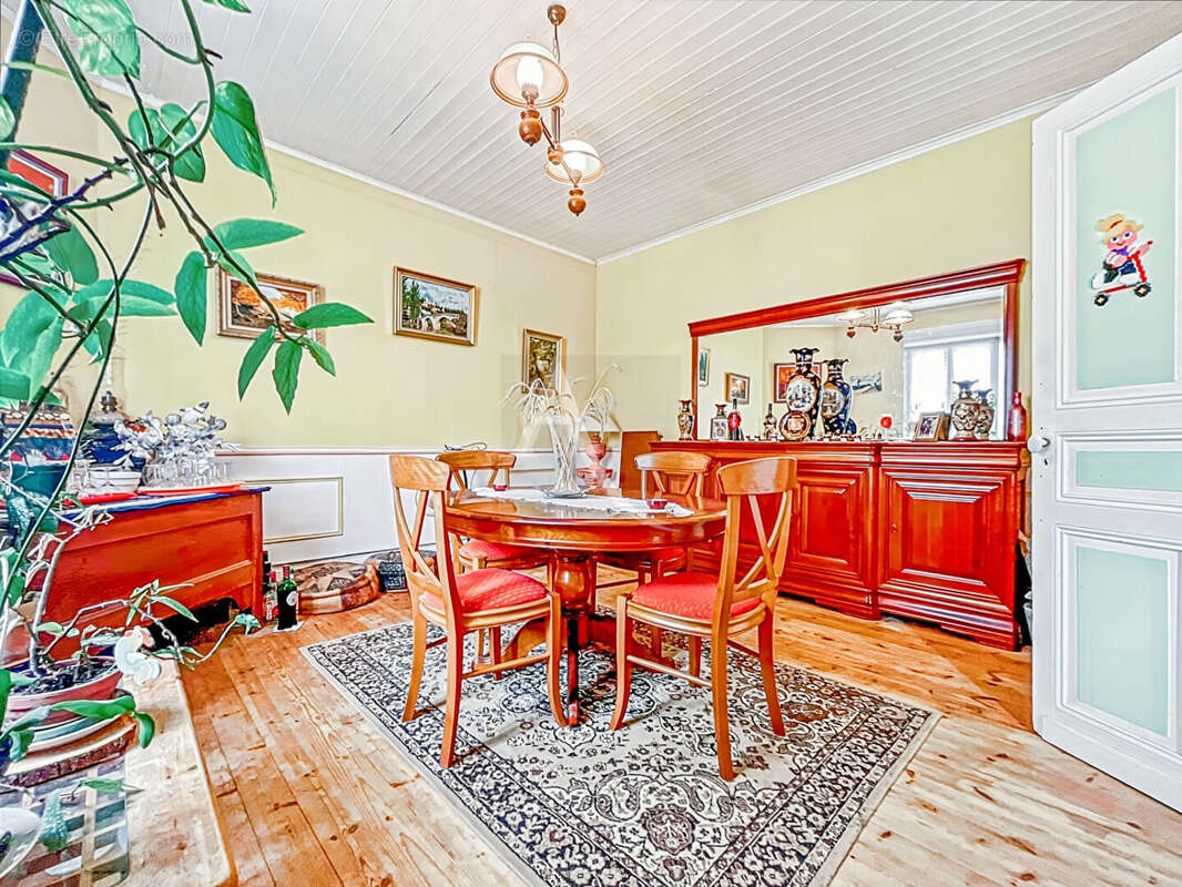 Maison à SAUVETERRE-LA-LEMANCE