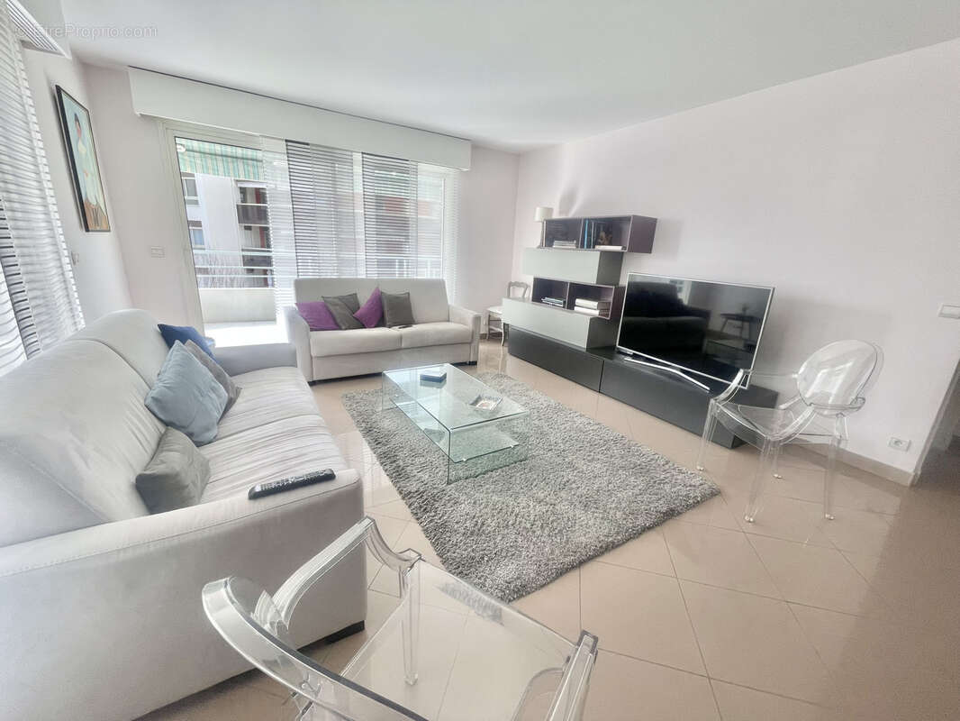 Appartement à LE CANNET