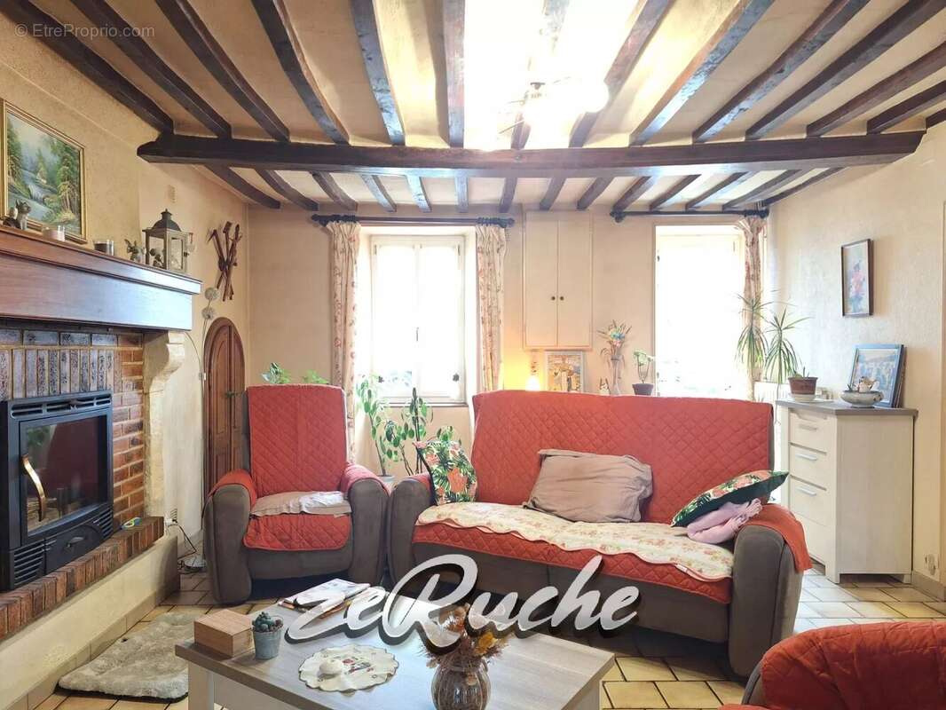 Maison à AIGNERVILLE