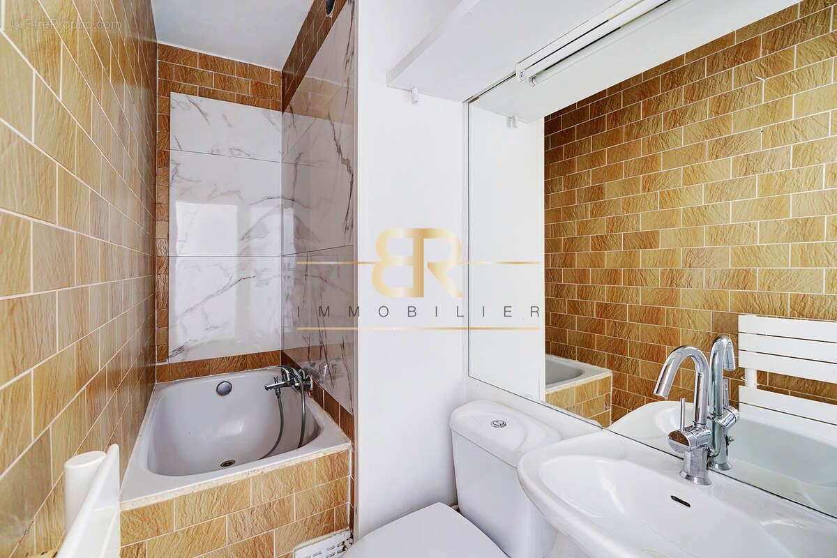 Appartement à PARIS-20E