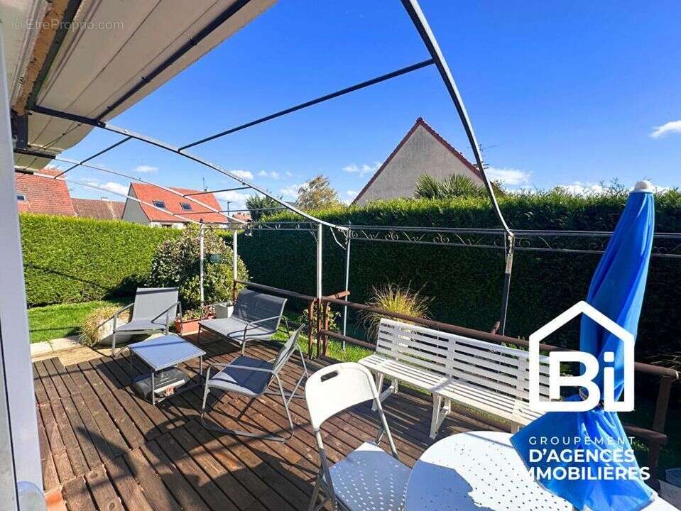 Maison à COLLEVILLE-MONTGOMERY