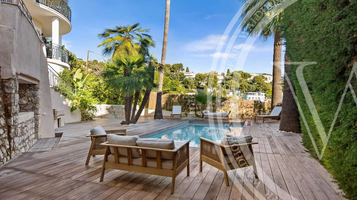 Elégante villa rénovée avec piscine - Roquebrune-Cap-Martin - photo 3