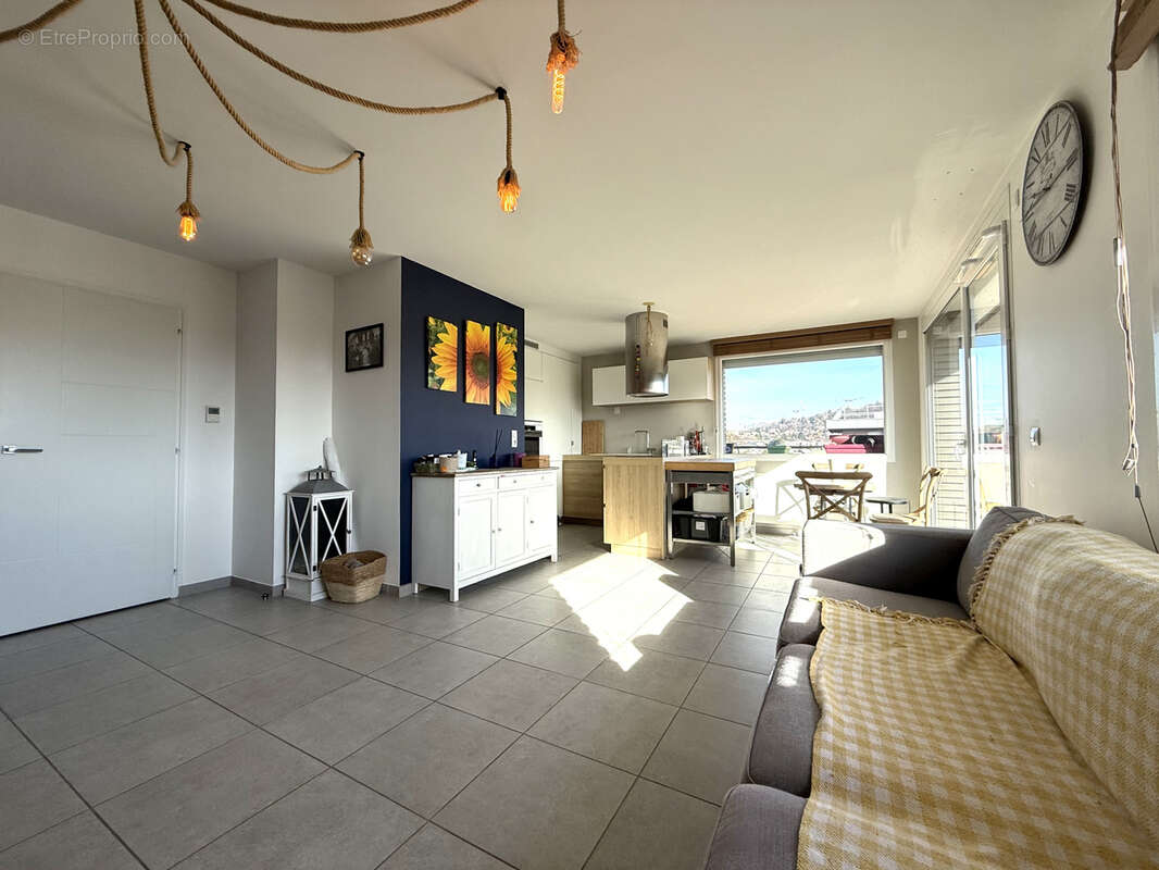 Appartement à VETRAZ-MONTHOUX