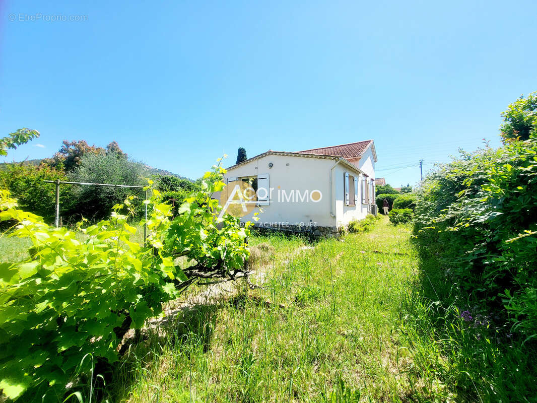 Six fours les plages - maison plain-pied 4 chambres-93 m2 avec garage terrain de 685 m2 piscinable- quartier - photo 5