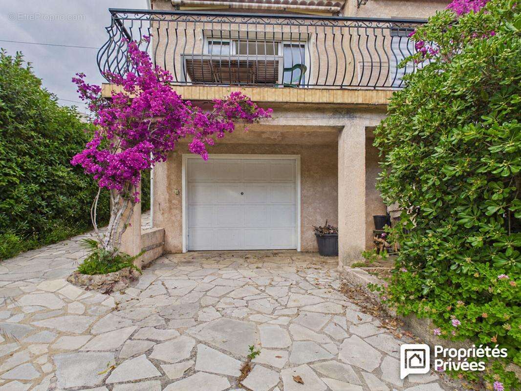 Saint Raphael (83700)Villa plain pied avec studio - photo 3